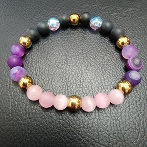 Hand made Bracelet for women with good quality materials.